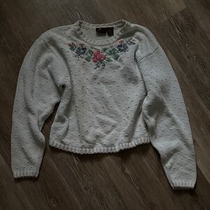 Vintage Floral Embroidered Women's Sweater